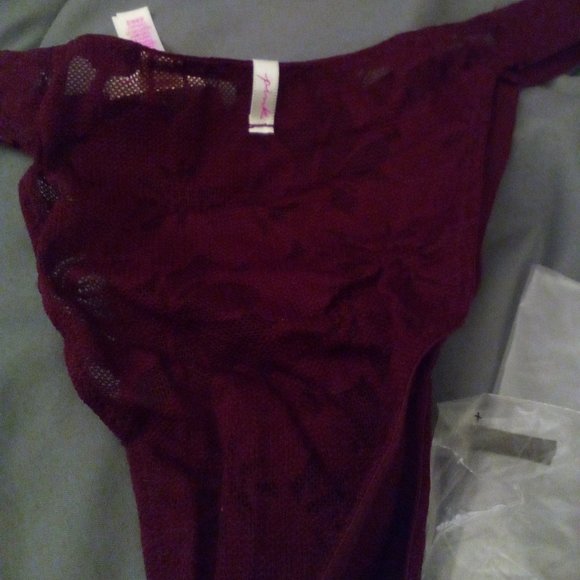 Victoria Secret Thong Underware - Picture 2 of 5